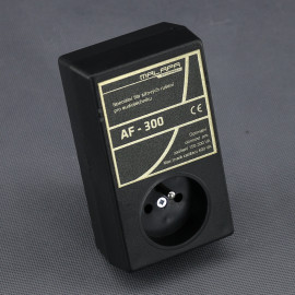 AF300 - odrušovací filtr pro audiotechniku 230 V, 150-300 W