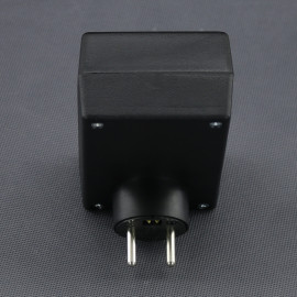AF300 - odrušovací filtr pro audiotechniku 230 V, 150-300 W