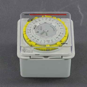 EH12 - spínací hodiny 230 V, 3500 W, mechanické, týdenní