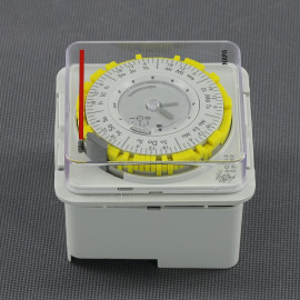 EH12 - spínací hodiny 230 V, 3500 W, mechanické, týdenní
