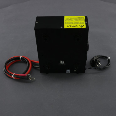 ZZ40 - záložní zdroj 230 V, 300 W pro aku 12 V, AVR, na plochu a stěnu