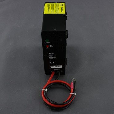 ZZ40 - záložní zdroj 230 V, 300 W pro aku 12 V, AVR, na plochu a stěnu