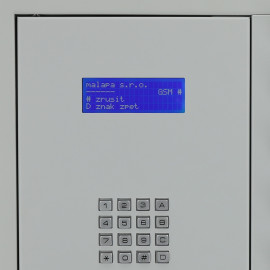 detail na LCD displej samoobslužného boxu na klíče VS08