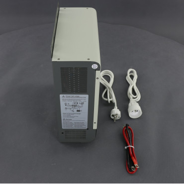 ZZ57 - záložní zdroj 230 V, 800 W pro aku 12 V plus solar, AVR