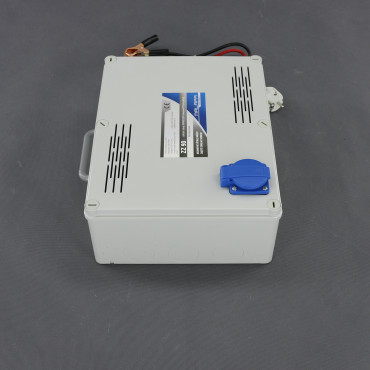 ZZ90 - záložní zdroj 230 V, 300 W pro aku 12 V, na plochu