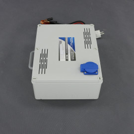 ZZ94 - záložní zdroj 230 V, 1000 W pro aku 12 V, na plochu