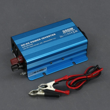 SI302 - měnič napětí 12 V na 230 V, 300 W čistý sinus a USB