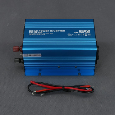 SI306 - měnič napětí 12 V na 230 V, 600 W čistý sinus a USB