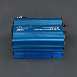 SI306 - měnič napětí 12 V na 230 V, 600 W čistý sinus a USB