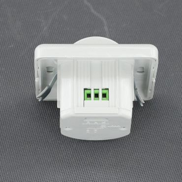 SS13 - čidlo pohybu PIR 230 V, 1200 W, místo vypínače