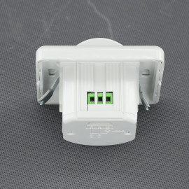 SS13 - čidlo pohybu PIR 230 V, 1200 W, místo vypínače