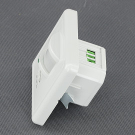 SS13 - čidlo pohybu PIR 230 V, 1200 W, místo vypínače