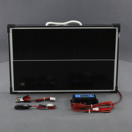 SO67-solarni-nabijecka-autobaterii-12v-30w-prenosna-predni-pohled
