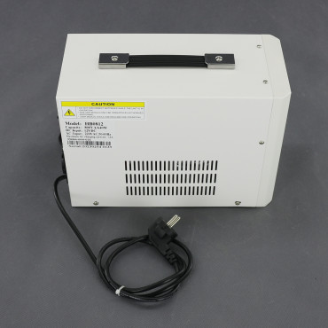 ZZ97 - záložní zdroj 230 V, 640 W pro aku 12 V, AVR, na plochu