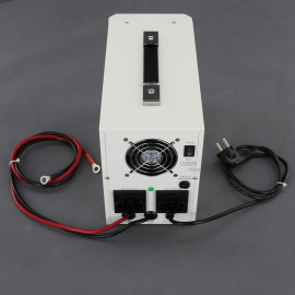 ZZ97 - záložní zdroj 230 V, 640 W pro aku 12 V, AVR, na plochu