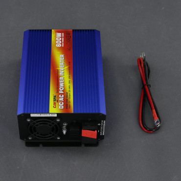 SI304 - měnič napětí 12 V na 230 V, 600 W čistý sinus