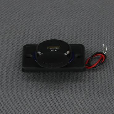 SI123 - USB-A QC3.0 nabíječka 3 A, IP65, na plochu