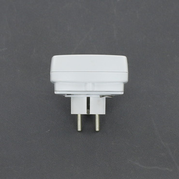 EL08 - elektroměr 230 V, 16 A, digitální, Schuko, do zásuvky