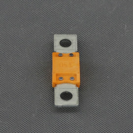 SI634-pojistka-plocha-megaval-150-a-roztec-50-8-mm-oranzova-prava-strana