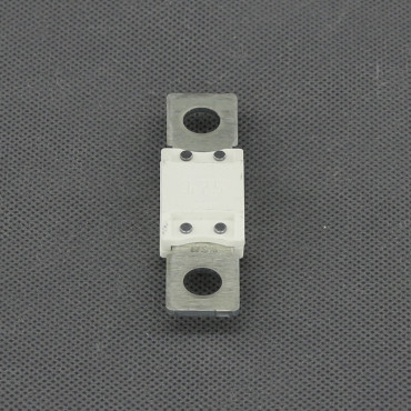 SI635-pojistka-plocha-megaval-175-a-roztec-50-8-mm-bila-prava-strana