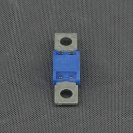 SI636-pojistka-plocha-megaval-200-a-roztec-50-8-mm-modra-prava-strana
