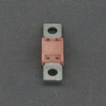 SI638-pojistka-plocha-megaval-250-a-roztec-50-8-mm-ruzova-leva-strana