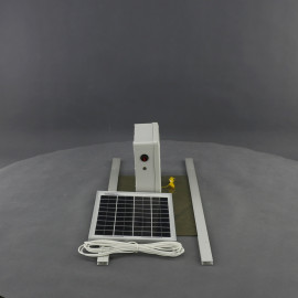 SO60-N-automaticka-dvirka-do-kurniku-s-otviracem-solarni-leva-strana