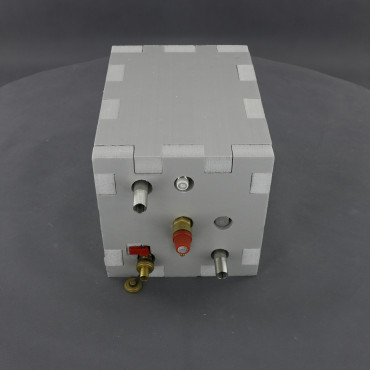 HB10 - ohřívač vody 12 l, 24 V-250 W a 230 V-500 W, nerez
