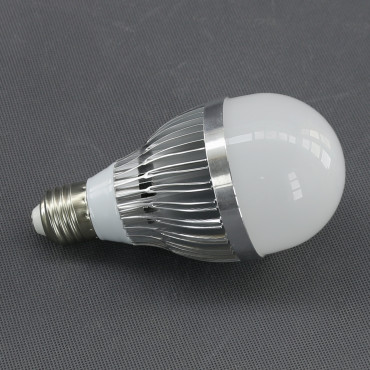 SI203 - LED žárovka E27, 12 V, 9 W
