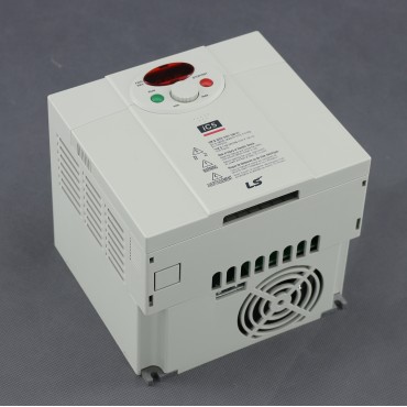 TR60 - regulátor napětí 230 V/3x 230 V, 1500 W, frekvenční
