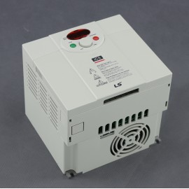 TR60 - regulátor napětí 230 V/3x 230 V, 1500 W, frekvenční