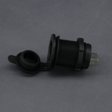 SI124 - auto zásuvka (CL) 12-48 V, 15 A, IP65, panelová