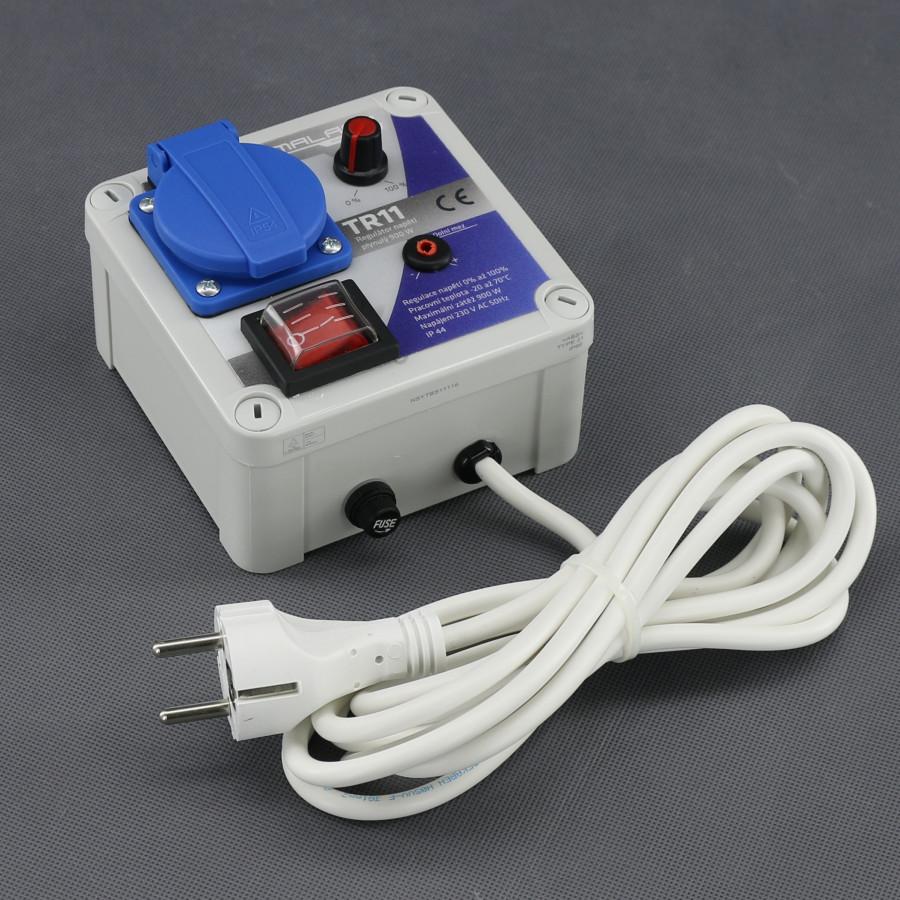 TR11 - regulátor napětí 230 V, 900 W, triakový, na plochu