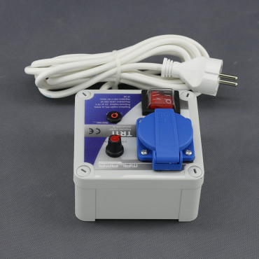 TR11 - regulátor napětí 230 V, 900 W, triakový, na plochu