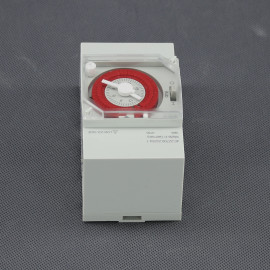 SI67 - spínací hodiny 12-24 V, 360 W, mechanické, DIN a plocha