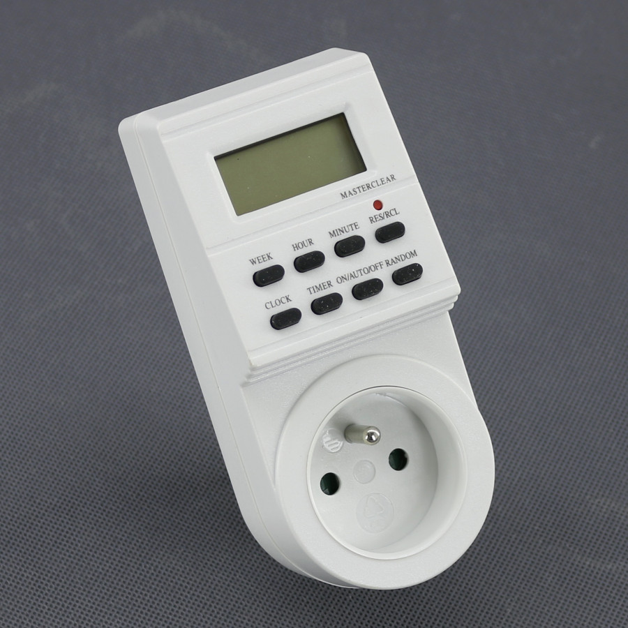 EH02 - spínací hodiny 230 V, 3500 W, digitální, do zásuvky