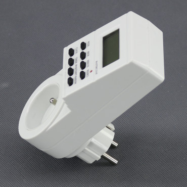 EH02 - spínací hodiny 230 V, 3500 W, digitální, do zásuvky