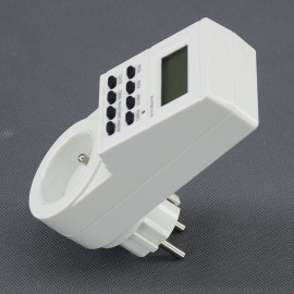 EH02 - spínací hodiny 230 V, 3500 W, digitální, do zásuvky