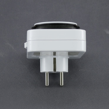 EH03 - spínací hodiny 230 V, 3500 W, mechanické, do zásuvky