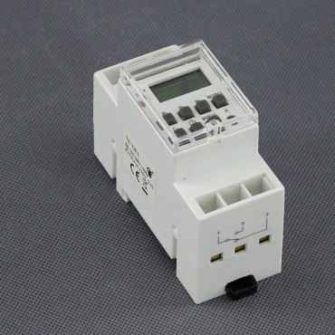 EH05 - spínací hodiny 230 V, 3500 W, digitální, na DIN lištu