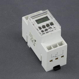 EH05 - spínací hodiny 230 V, 3500 W, digitální, na DIN lištu