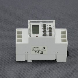 EH05 - spínací hodiny 230 V, 3500 W, digitální, na DIN lištu
