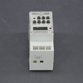 EH05 - spínací hodiny 230 V, 3500 W, digitální, na DIN lištu
