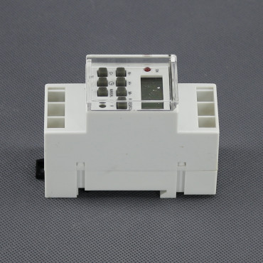 EH05 - spínací hodiny 230 V, 3500 W, digitální, na DIN lištu