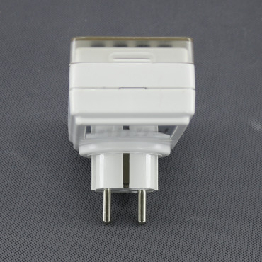 EH10 - spínací hodiny 230 V, 3500 W, digitální, do zásuvky, IP44
