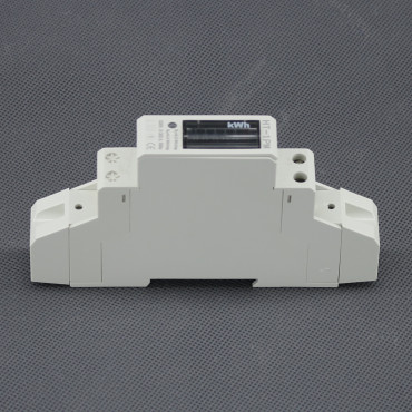 EL05 - elektroměr 230 V, 30 A, analogový, na DIN lištu