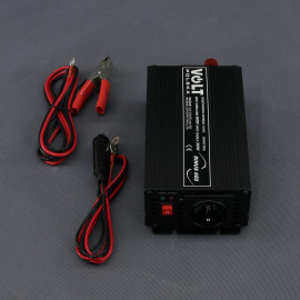 SI300 - měnič napětí 12 V na 230 V, 300 W čistý sinus a USB