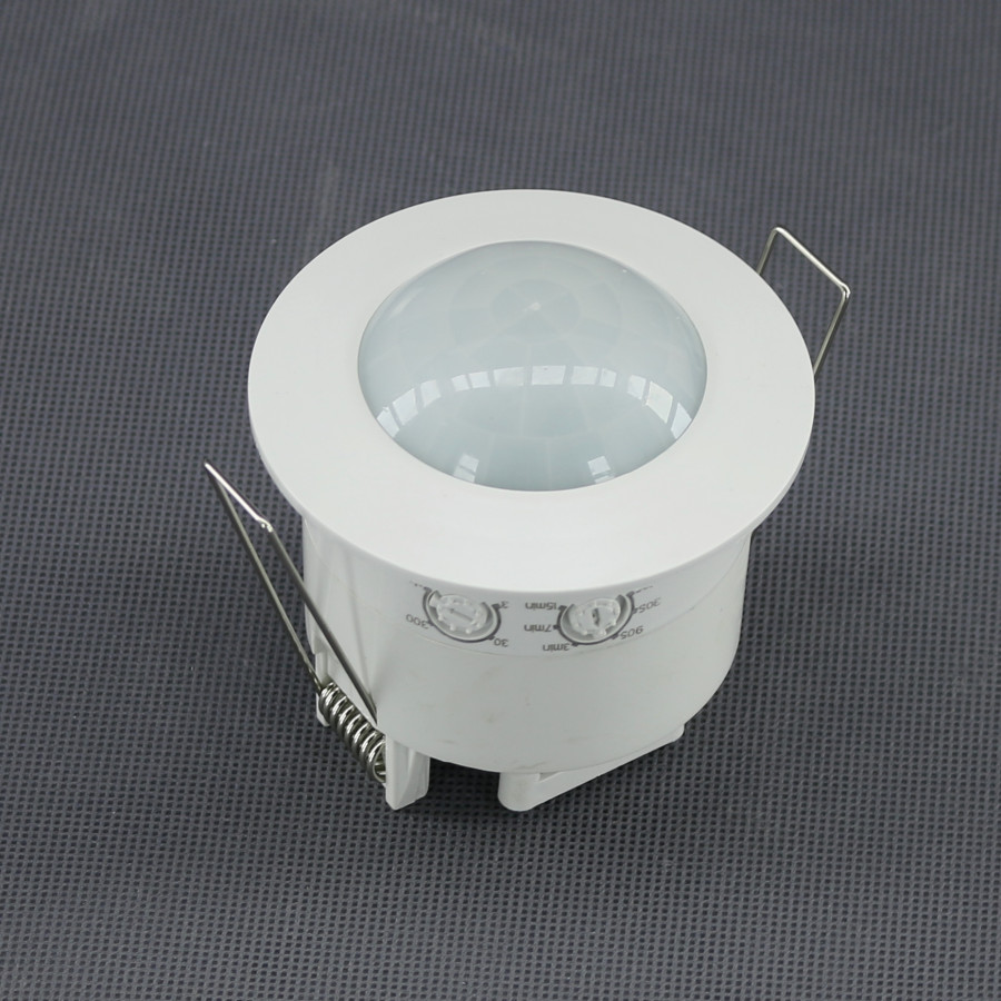 SS06 - čidlo pohybu PIR 230 V, 1200 W, stropní, pro vestavbu