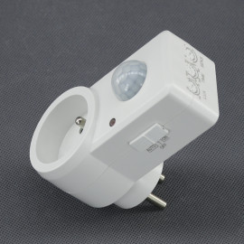 SS07 - čidlo pohybu PIR 230 V, 1200 W,  do zásuvky