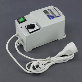 TR42 - regulátor napětí 230 V, 1500 W, transformátorový